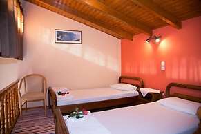 Almyros Studios & Apartments