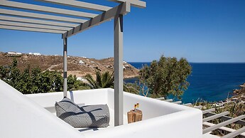 Amyth of Mykonos Super Paradise