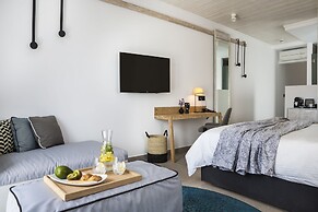 Amyth of Mykonos Super Paradise