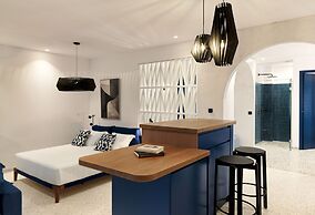 LYO Boutique Hotel