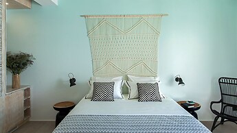 Amyth of Mykonos Super Paradise