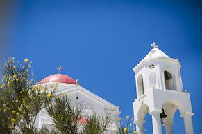 Amyth of Mykonos Super Paradise