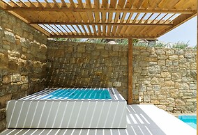 Amyth of Mykonos Super Paradise