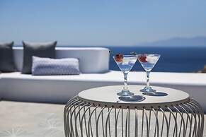 Amyth of Mykonos Super Paradise