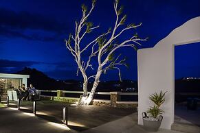 Amyth of Mykonos Super Paradise