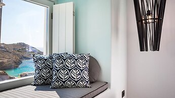 Amyth of Mykonos Super Paradise