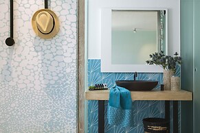 Amyth of Mykonos Super Paradise