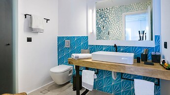 Amyth of Mykonos Super Paradise