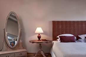 Emporikon Athens Hotel