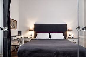 Emporikon Athens Hotel