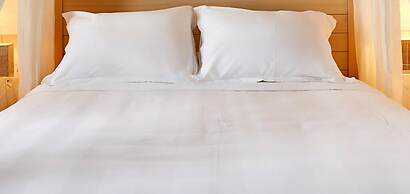 Emporikon Athens Hotel