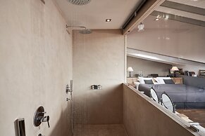 Emporikon Athens Hotel