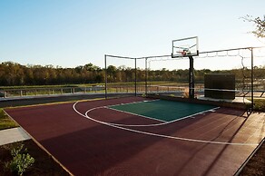Residence Inn by Marriott Austin Airport