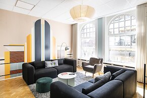 The Mile 1 by Daniel&Jacob’s