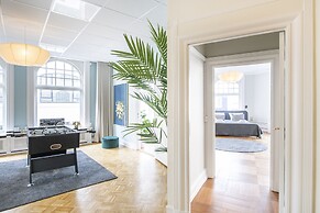 The Mile 1 by Daniel&Jacob’s