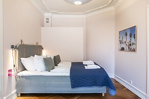 The Mile 1 by Daniel&Jacob’s