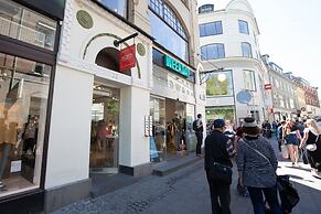 The Mile 1 by Daniel&Jacob’s