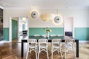 The Mile 1 by Daniel&Jacob’s