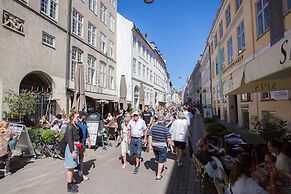 The Mile 1 by Daniel&Jacob’s