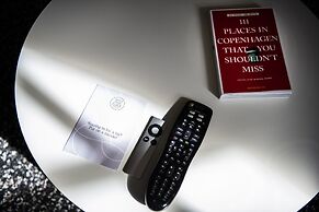 The Mile 1 by Daniel&Jacob’s