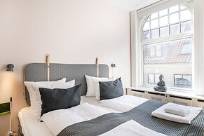 The Mile 1 by Daniel&Jacob’s