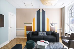 The Mile 1 by Daniel&Jacob’s