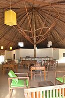 Giman Free Beach Resort