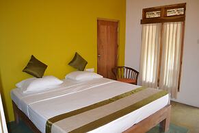 Giman Free Beach Resort