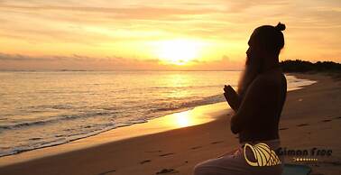 Giman Free Beach Resort