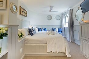 Ocean Watch Guest House