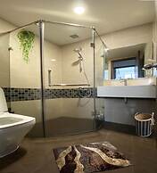 Sunny Saigon Apartments & Hotel