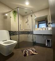 Sunny Saigon Apartments & Hotel