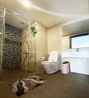 Sunny Saigon Apartments & Hotel