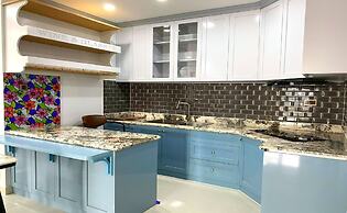 Sunny Saigon Apartments & Hotel