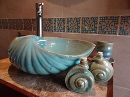 Secret Halong Cruise