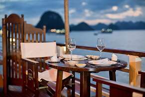 Secret Halong Cruise