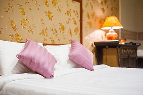 Nongkhai Tavilla Resort and Convention Center