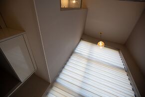 Myeongdong Artmonstay Guesthouse