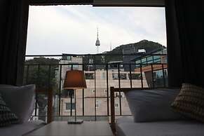 Myeongdong Artmonstay Guesthouse