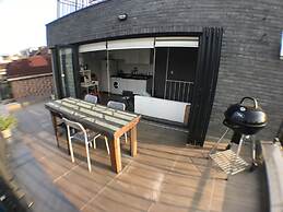 Myeongdong Artmonstay Guesthouse