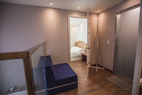 Myeongdong Artmonstay Guesthouse