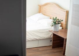 Myeongdong Artmonstay Guesthouse