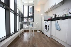 Myeongdong Artmonstay Guesthouse