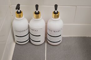 Myeongdong Artmonstay Guesthouse