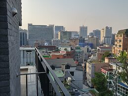 Myeongdong Artmonstay Guesthouse