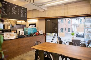 Myeongdong Artmonstay Guesthouse