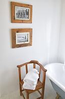 Kogman and Keisie Guest Farm