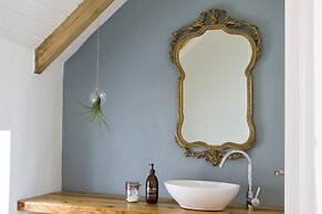 Kogman and Keisie Guest Farm