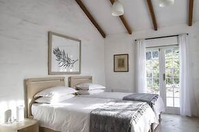 Kogman and Keisie Guest Farm