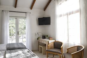 Kogman and Keisie Guest Farm